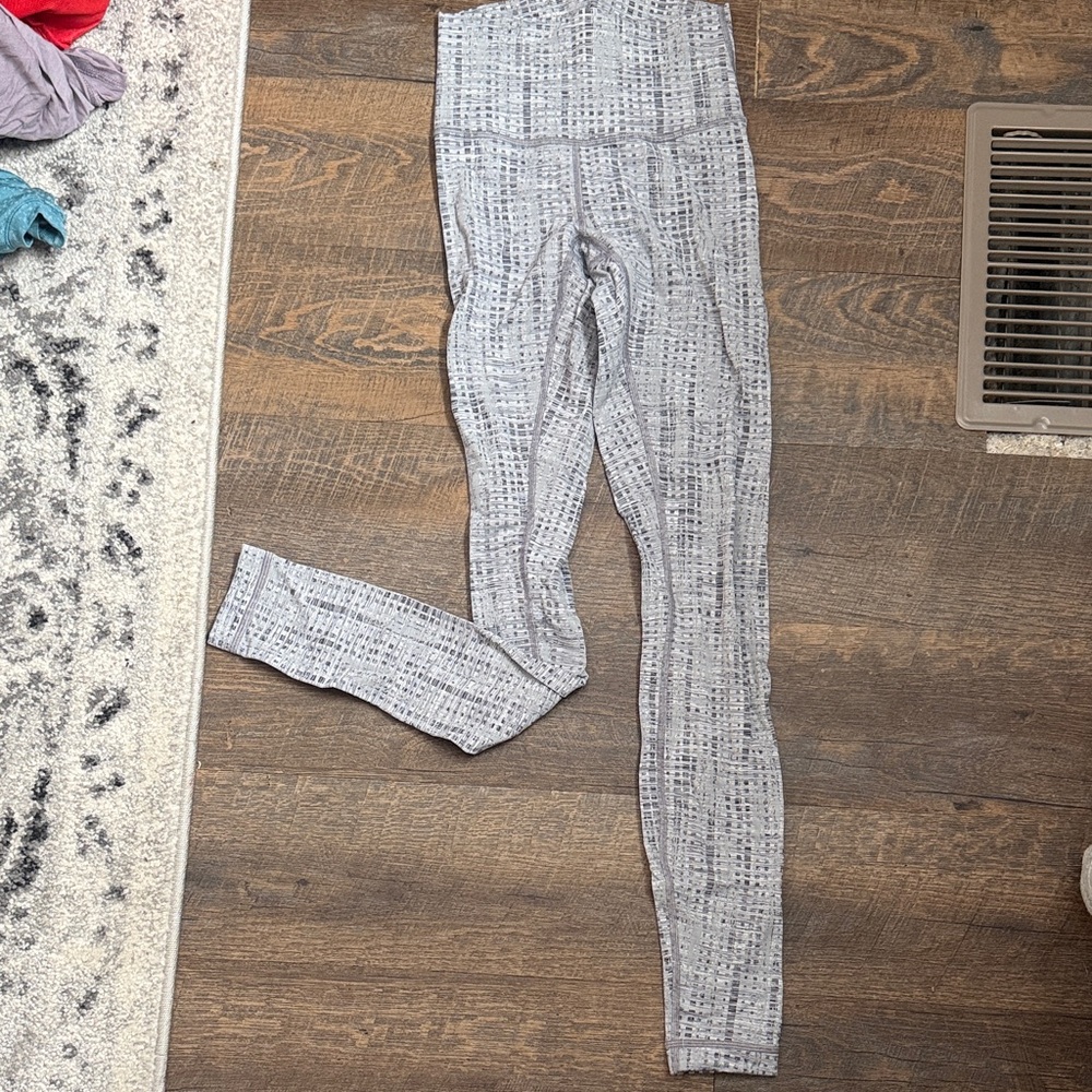 Lululemon Gray Patterned High-Waisted Leggings